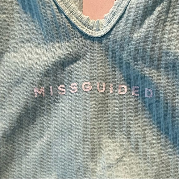 2/$35 Missguided Mint Notch Front Sleeveless Crop Top 0 Petite 0P NWT NEW - Picture 3 of 5